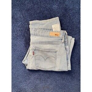Levi’s slight curve jeans